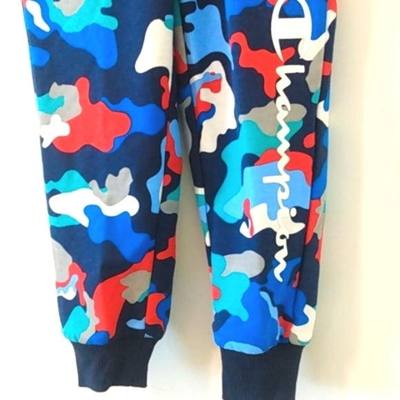 CHAMPION CAMO JOGGERS BOYS BLUE RED WHITE SWEATPANTS SIZE 5 NWT - Picture 2 of 4